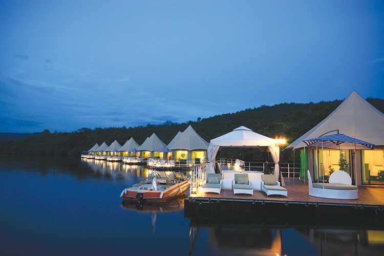 4-Rivers-Floating-Lodge-Cambodia